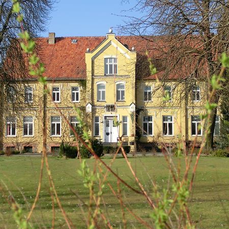 Domane Neu Gaarz Hostel Eksteriør bilde